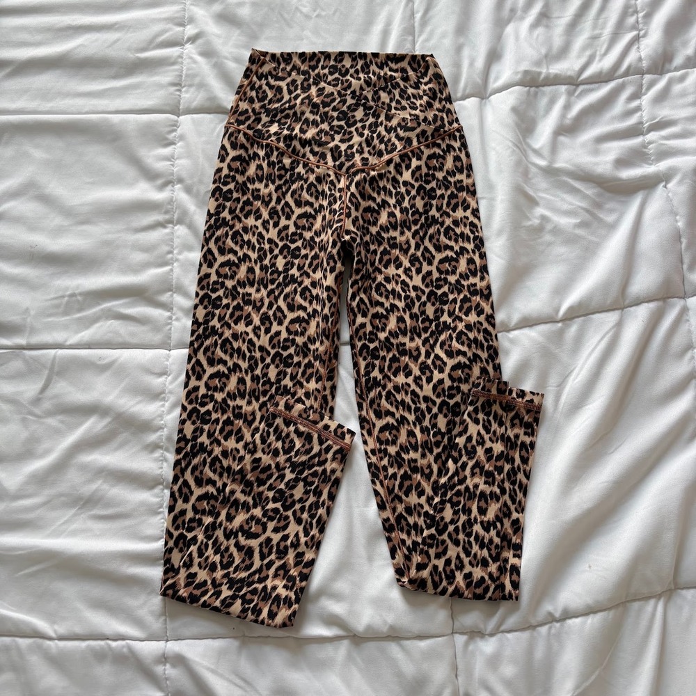 Aerie OFFLINE Real Me Leopard Print High Waisted 7/8 Leggings Medium Active Yoga